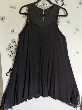 Black Lace-Trim Sleeveless Women's Dress